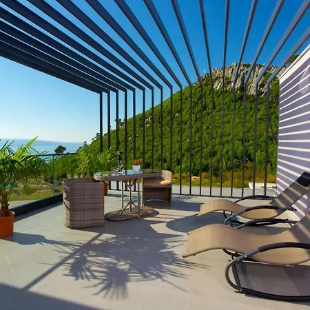 Luxury Blue Lagoon Villa Makarska