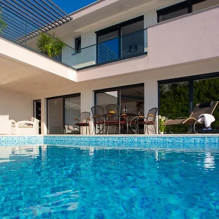 Villa Luxury Blue Lagoon